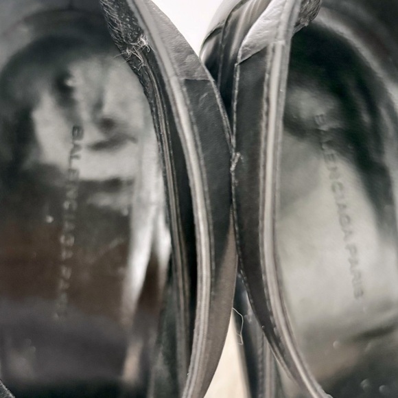 BALENCIAGA DESIGNER BLACK LEATHER PUMPS HAND MADE ITALY ALMOND TOE BUCKLE SZ 7 - Picture 12 of 16